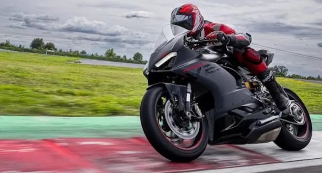 [EASY] POST MOTORCYCLE CLIPS