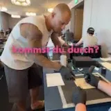 Lerne das Tätowieren von Profis. auch ohne Vorlenntniss oder at 0:09