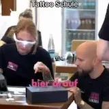 Anfängerin ein Gefühl für die richtige Tiefe entwickelt und direktes at 0:07