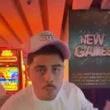 Man bets $200 on casino slots at 0:04