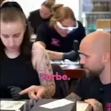 Sichere dir deinen Platz, link in bio #tattoobeginner #tattooartist at 0:25