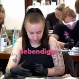 Sichere dir deinen Platz, link in bio #tattoobeginner #tattooartist at 0:01