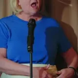 Comedian tells thumb injury story on stage at 0:13